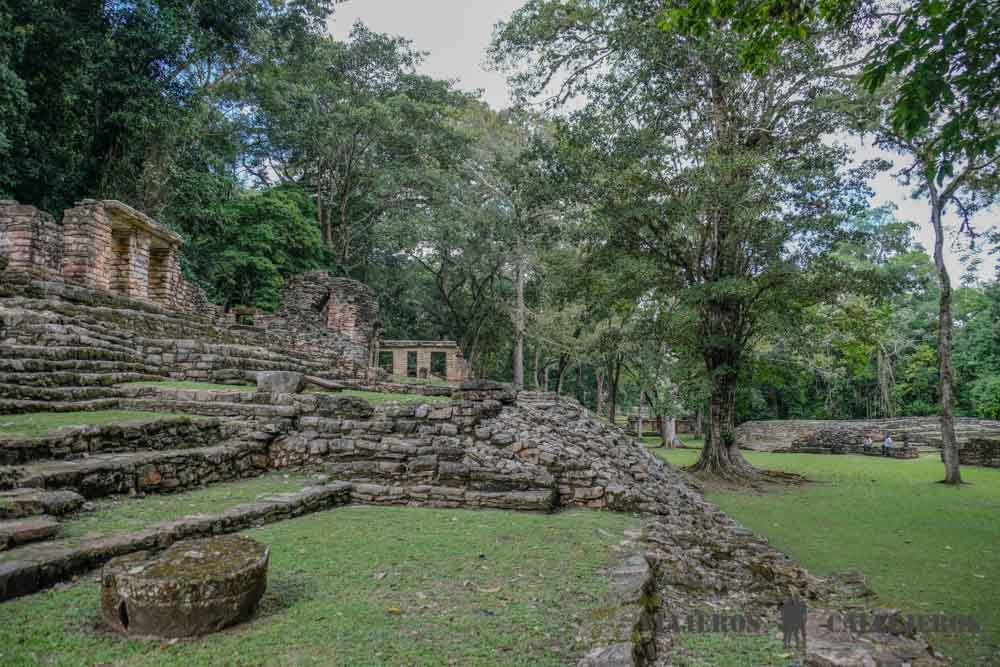 Gran Plaza de Yaxchilán