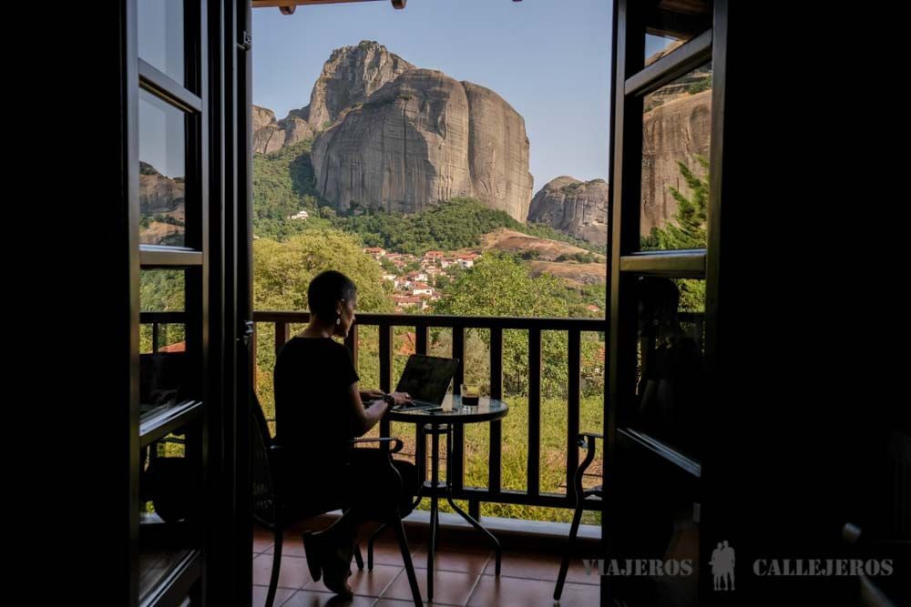 Hotel Doupiani House