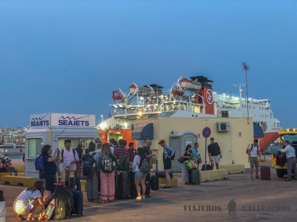 Taquillas de SeaJets para sacar los tickets para ir de Atenas a Mykonos