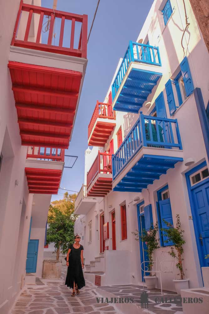 Color en las calles de Mykonos