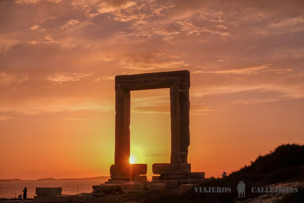 Atardecer en el Templo de Apolo en Naxos