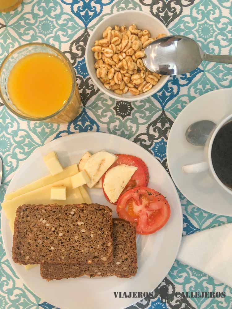 Desayuno en Nora Hotel