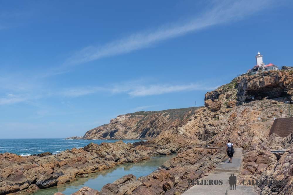 Piscinas naturales en Mossel Bay en la Garden Route en Sudáfrica