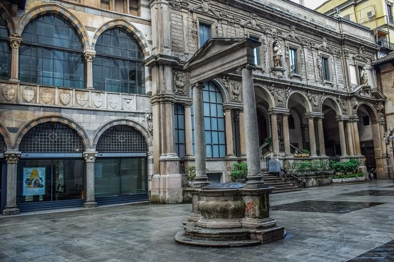 Piazza dei Mercanti