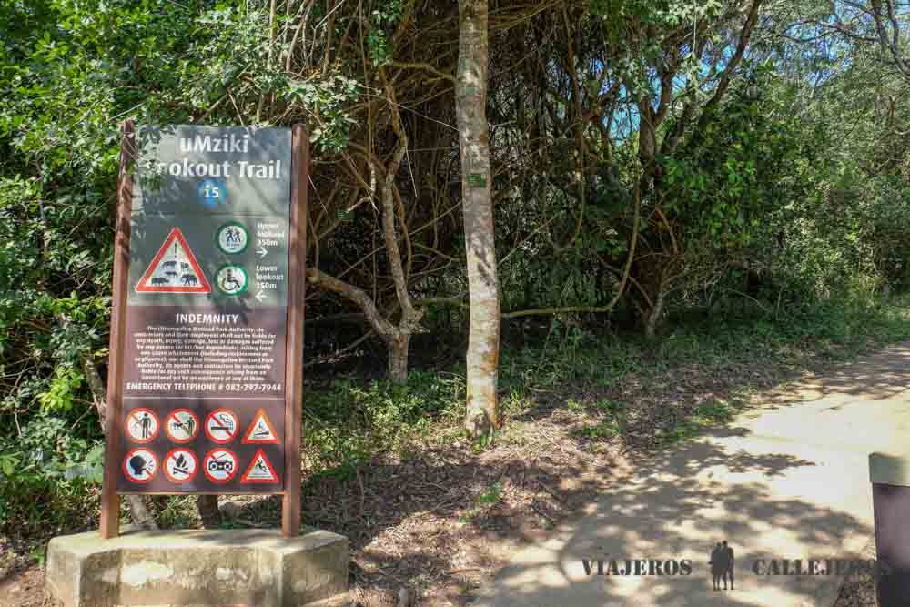 Sendero a pie en Isimangaliso