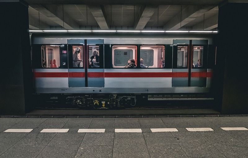 Utilizar el metro, uno de los mejores consejos para viajar a Praga