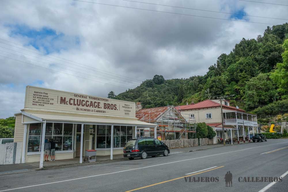 Whanganamoma