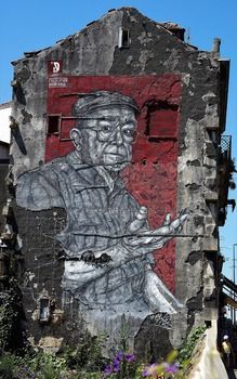Arte callejero en uno de los mejores free tours en Oporto