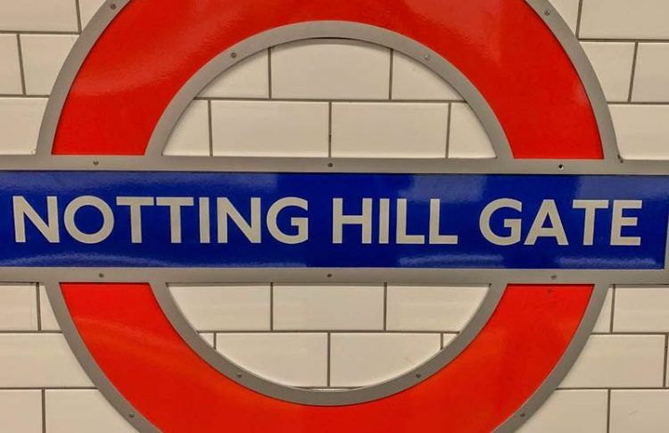 Parada Notting Hill Gate en el Metro de Londres
