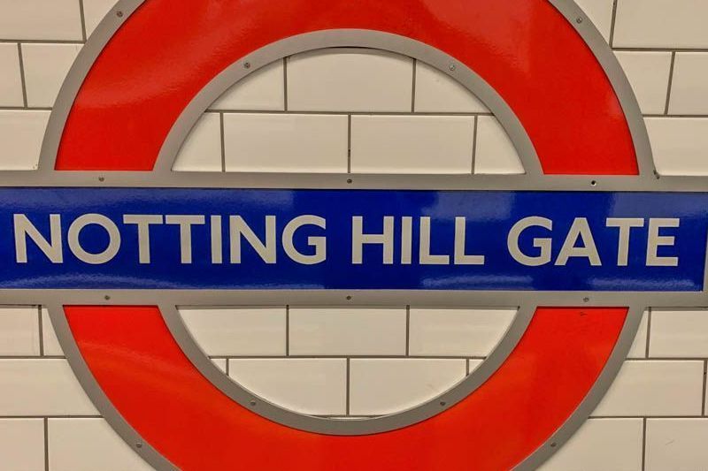 Parada Notting Hill Gate en el Metro de Londres