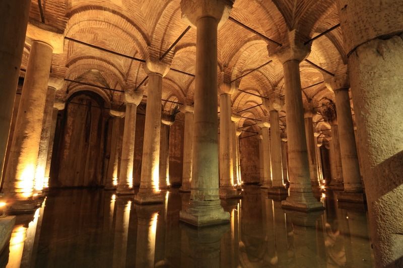Cisterna Basílica, uno de los lugares que visitar en Estambul