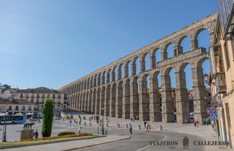 San Salvador y San Millán, los lugares para dormir al lado del Acueducto de Segovia