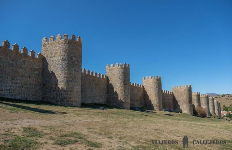 Las murallas, una de las visitas de los free tours en Ávila
