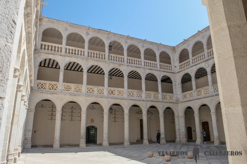 Palacio de Santa Cruz