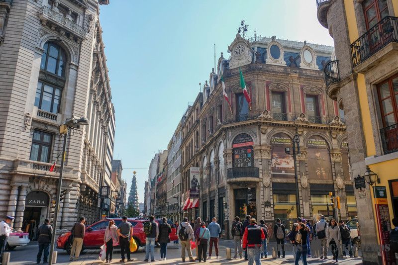 Calle Francisco I. Madero, uno de los lugares que ver en Ciudad de México