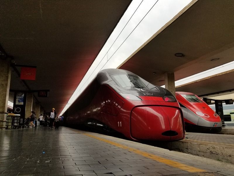 Tren en Italia