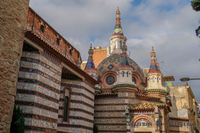 Ver la Iglesia de Sant Romà en el Lloret de Mar en un día