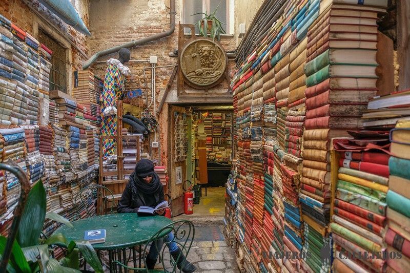 Librería Aqua Alta