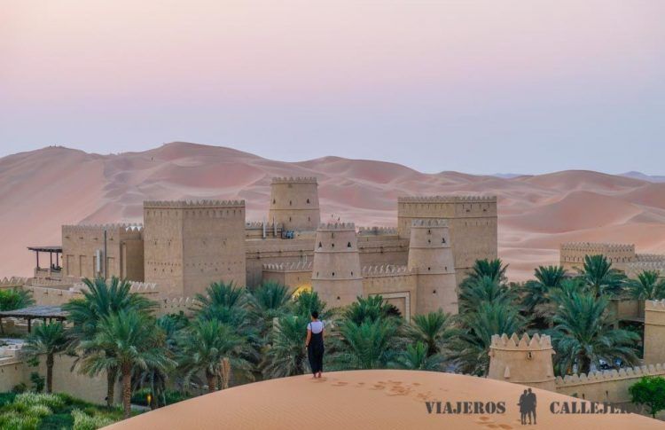 Qasr Al Sarab Desert Resort, uno de los lugares que ver en el Desierto Rub´Al Khali