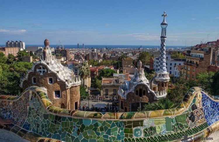 Barcelona, uno de los destinos que no puedes faltar en la guía de Cataluña