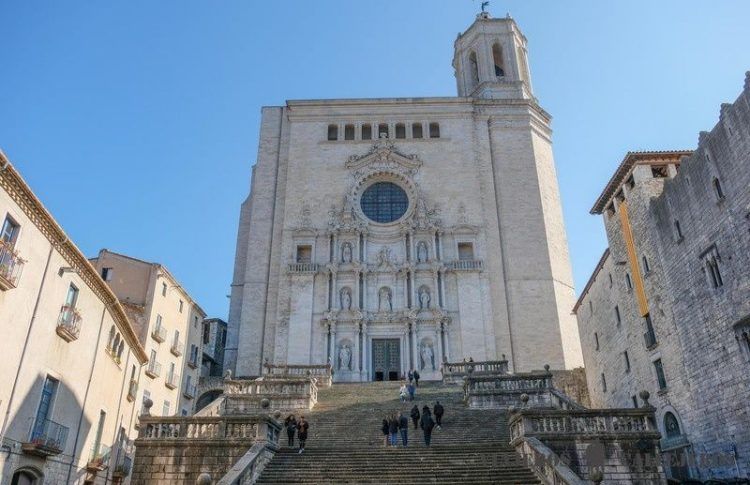 Catedral de Girona, uno de los lugares que se visitan en el Free tour por Gerona
