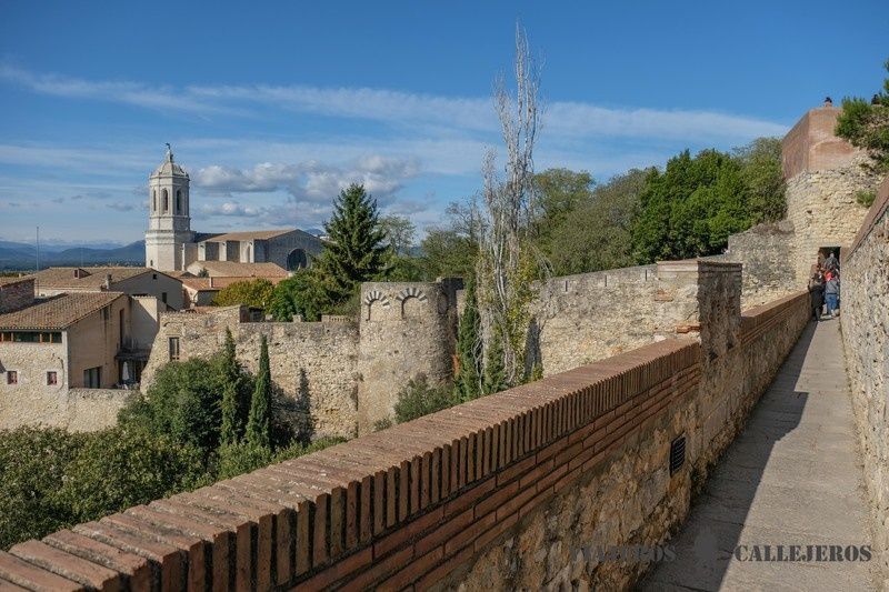 Muralla, uno de los lugares que visitar en Girona