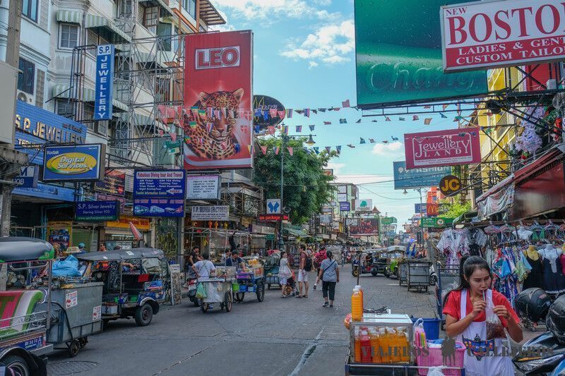 Khao San Road en como ir del Aeropuerto de Bangkok al centro