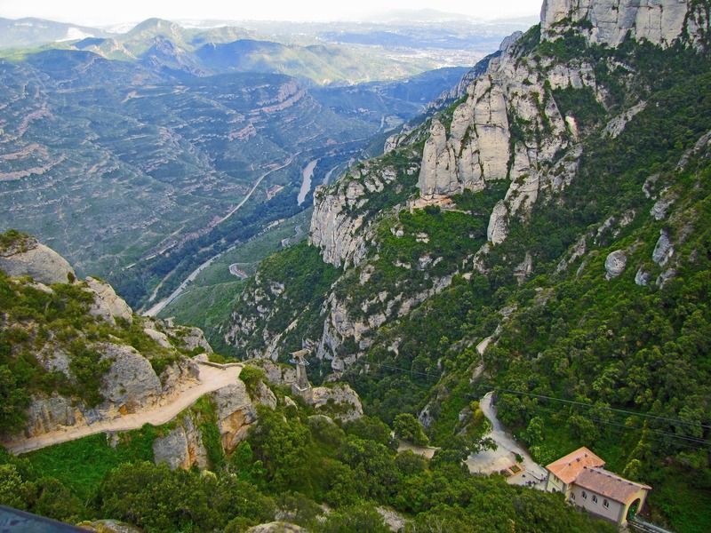 Montserrat, uno de los lugares que ver en Cataluña