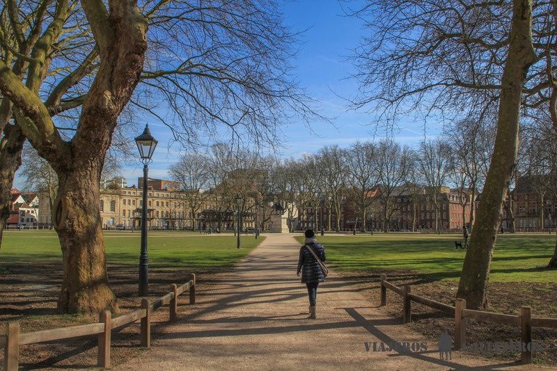Queen Square, uno de los lugares que ver en Bristol