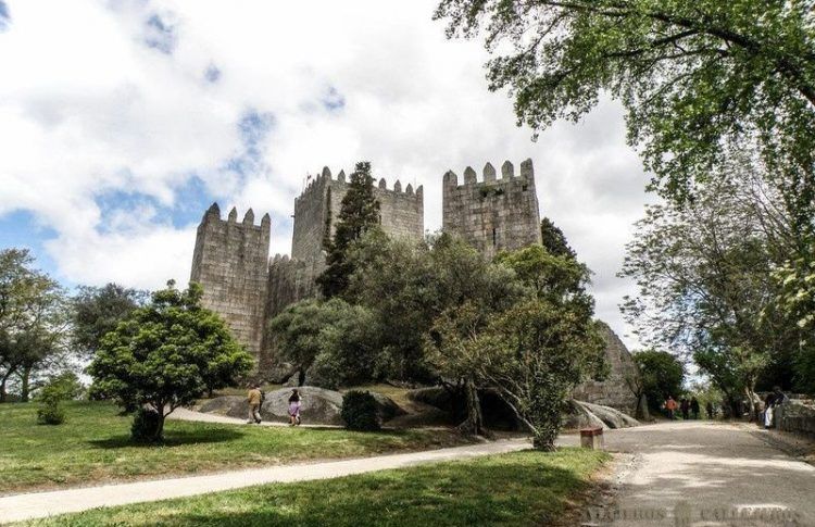 Castillo, uno de los lugares que ver en Guimaraes