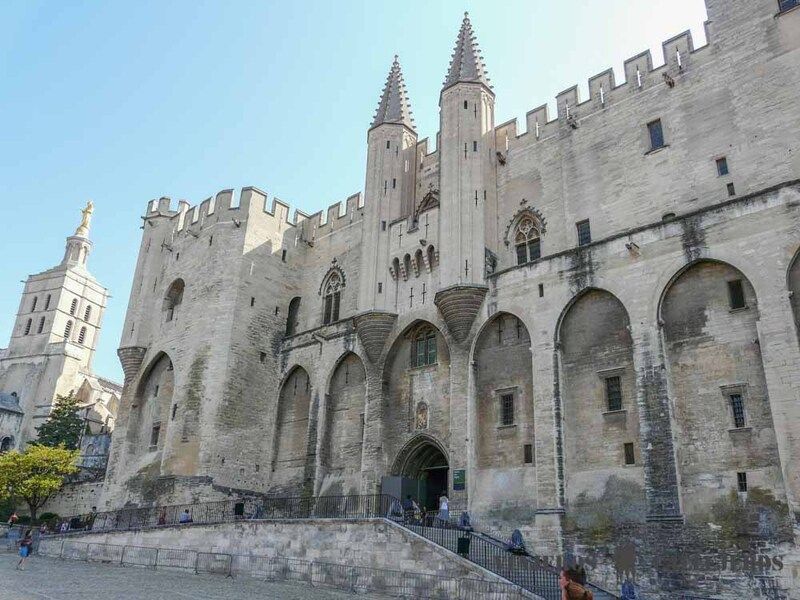 Avignon, otro de los destinos que incluimos en la guía de Francia