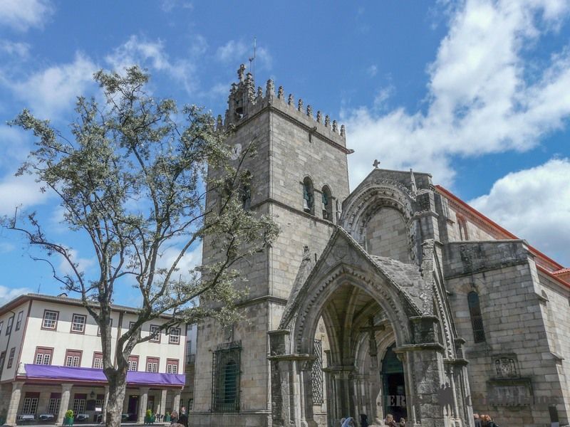 Plaza Largo de Oliveira