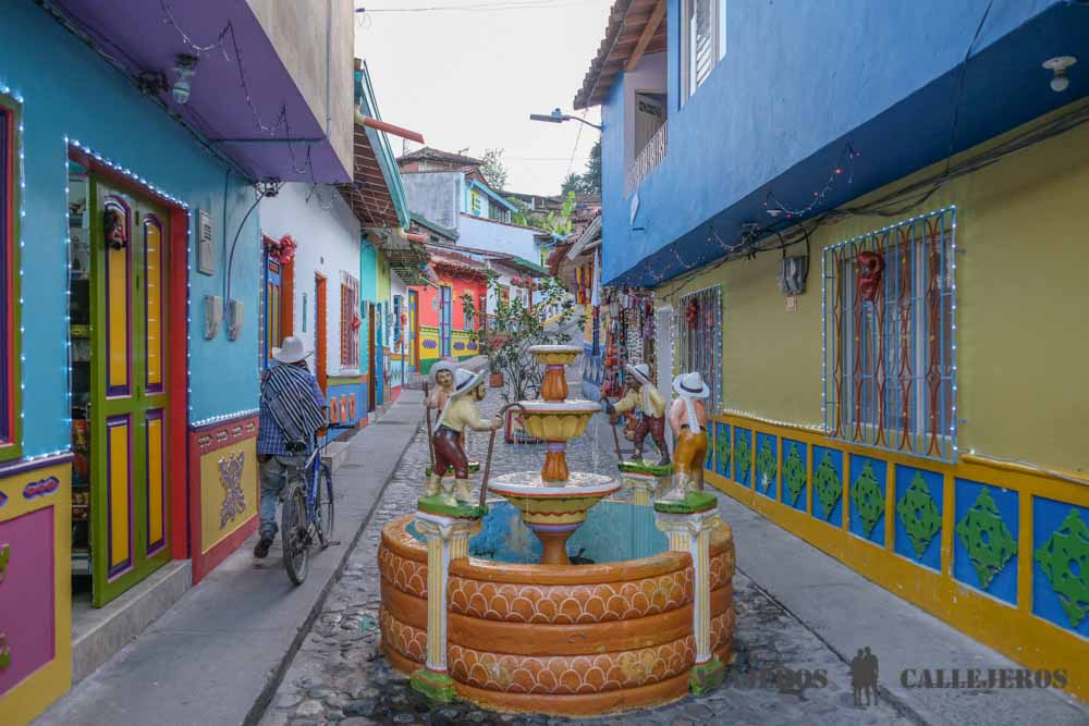 Calle del Recuerdo, uno de los lugares que ver en Guatapé