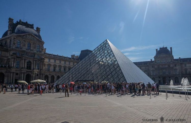 Museo del Louvre