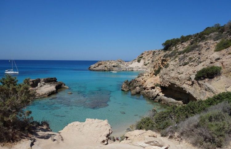 Calas que ver en Ibiza