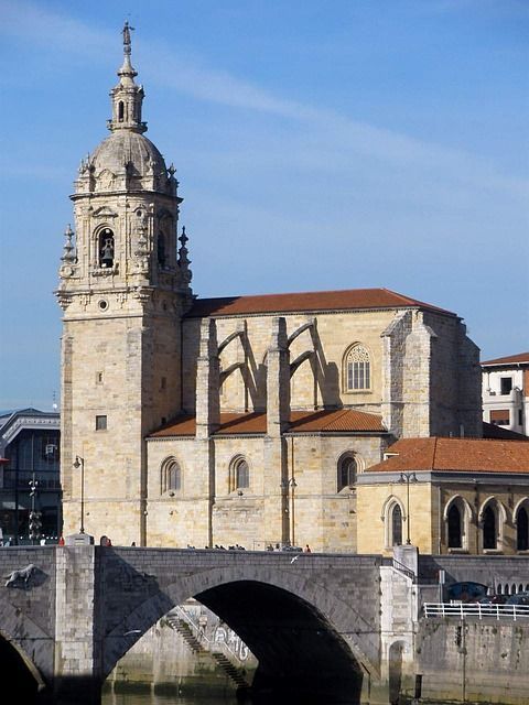 Iglesia de San Antón, uno de los puntos que visitarás en el tour gratis en Bilbao