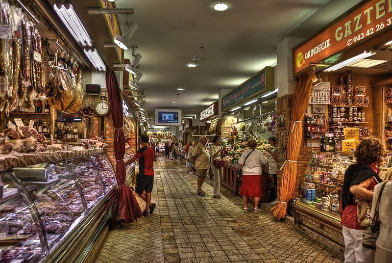 Mercado de la Bretxa
