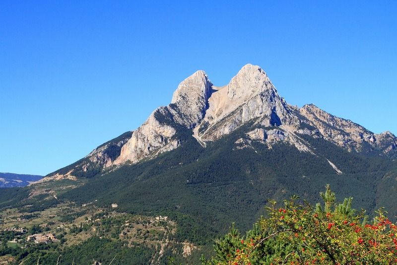 Subir al Pedraforca, una de las cosas que hacer en Lleida