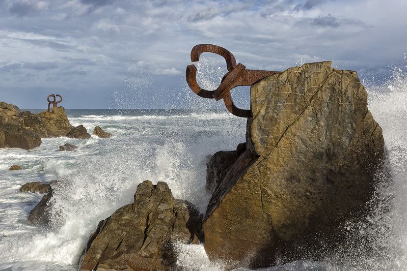 Peine del Viento, uno de los lugares que ver en San Sebastián