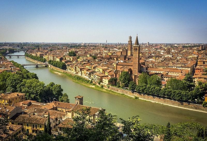 Subir al Castillo San Pietro, una de las cosas que hacer en Verona