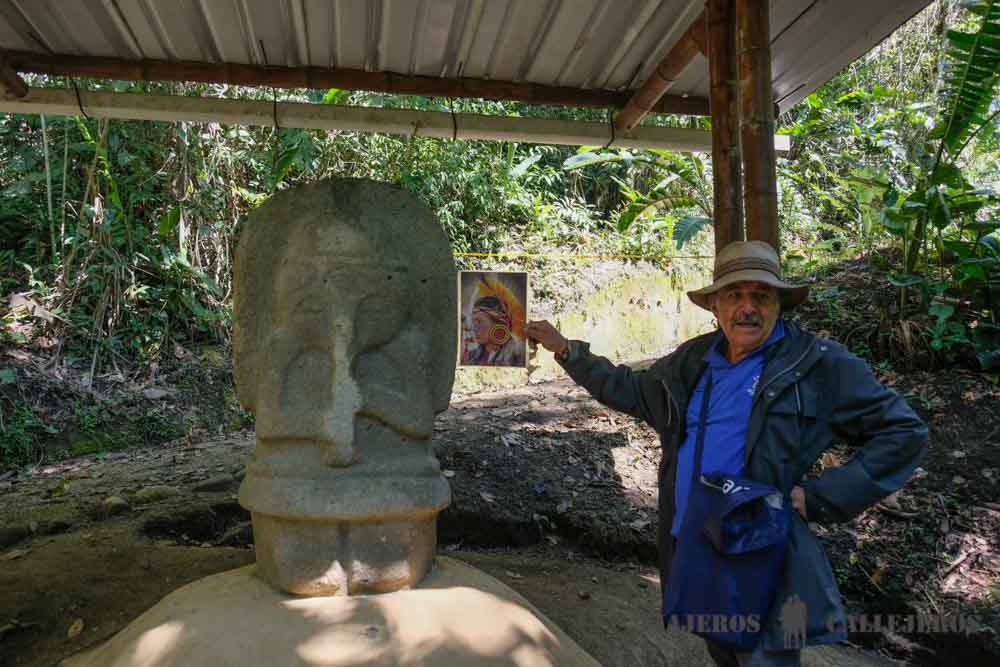 Hernán Daza en el Bosque de las Estatuas