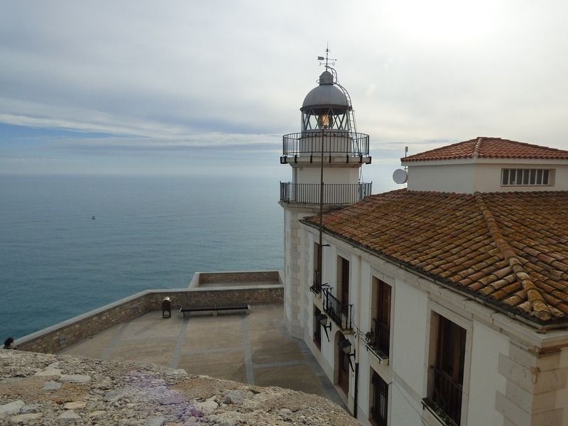 Acercarte al Faro, otra de las cosas que hacer en Peñíscola