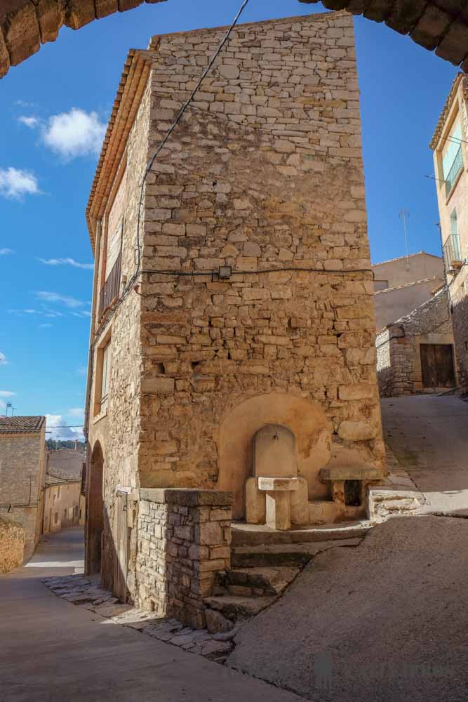 Fuente cerca del Portal de Poniente