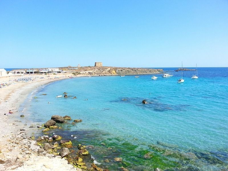 Isla de Tabarca, uno de los lugares que visitar en Alicante