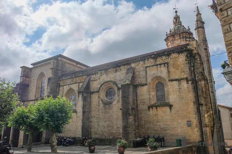 Iglesia de Santa María de la Asunción y del Manzano