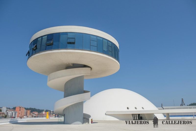 Conocer el Centro Niemeyer, una de las cosas que hacer en Avilés