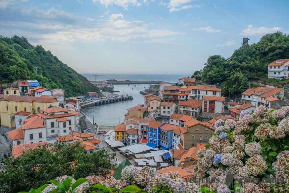 Cudillero, otro de los pueblos que se incluyen en la guía de Asturias