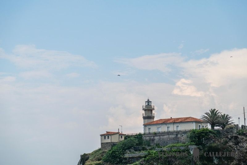Llegar al Faro, una de las cosas que hacer en Cudillero