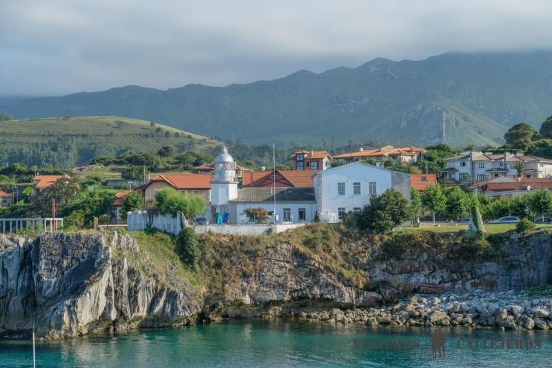 Faro de Llanes, una de las cosas que hacer en Llanes