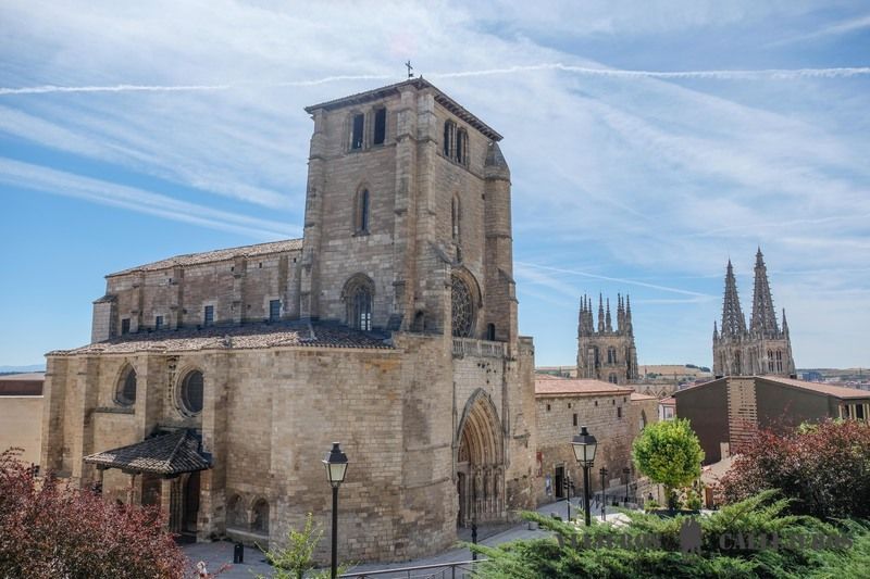 Iglesia de San Esteban, uno de los lugares que visitar en Burgos